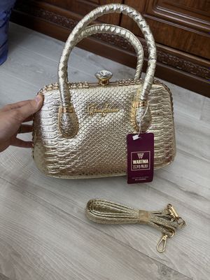 ayollar sumkasi