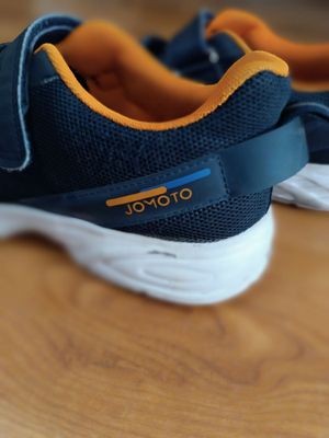 Кроссовки Jomoto
