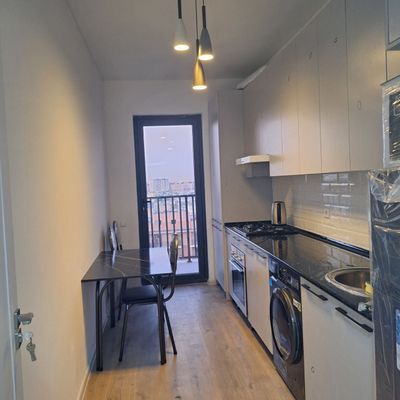 1 xonali kvartira skverga 15 minutli yo'l 450$
