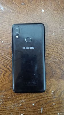 Samsung galaxy A10s 500 000 So'm yana kelishamiz