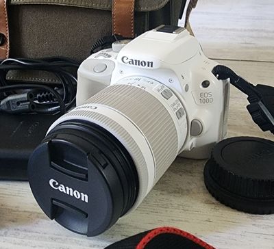 Canon Eos 100D белый в идеальном состоянии