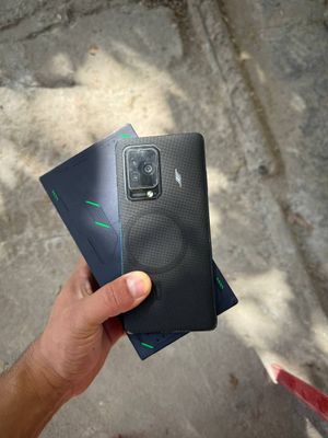 Black shark 5pro 12/256gb pubg apparat