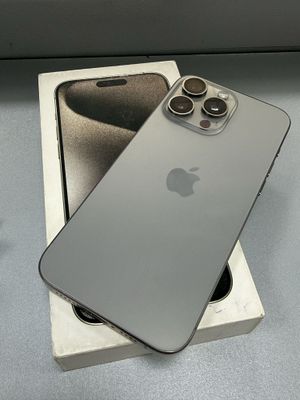 Iphone 15pro max aybi yo usta kormagan ochilmagan qiz bola ishlatgan