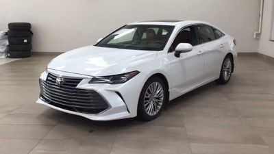 Toyota Avalon Long Limited