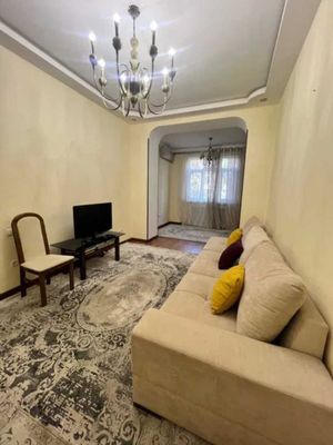 (Добрый) парк Бобура, 65 м², 2/1/5, Просторная, Уютная