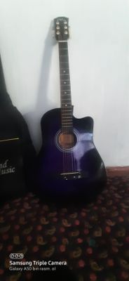 gitara sotiladi razmer 38 narhi 600 ming