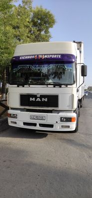 MAN F 2000 . Refrijerator CHERAU C 382 DR