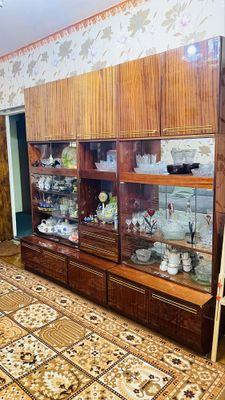 Стенка шкаф вигостинную. Дерево