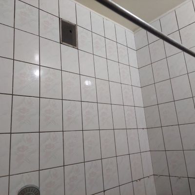 Кафель отдам бесплатно