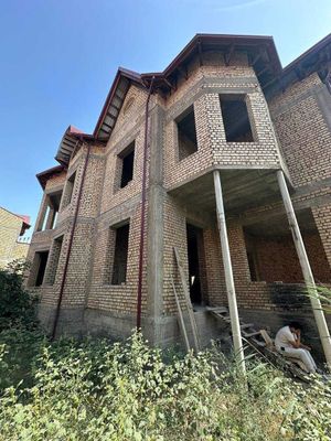 Продается евро участок каробка, Ката хасанбой ориентир напротив Ширибо
