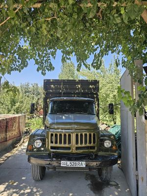 Zil 131 zor sastayaniyada hamma joyi zor qogan malumotla telda narxi 1