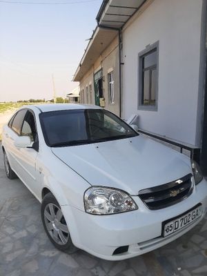 LASETTI 1.8 sotiladi