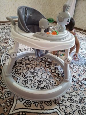 Детский ходунок 2 в1, с игровым столиком, игрушками и звуками