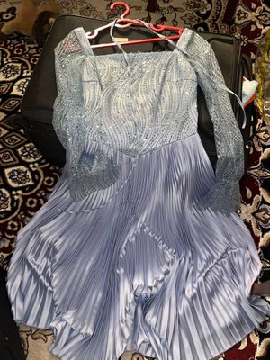 Sotiladi holati Yaxshi bir Marta kiyilgan koylak razmer m