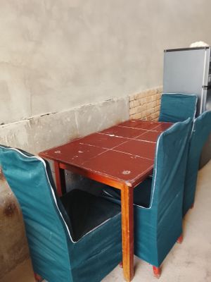 Стол стуль холати уртача