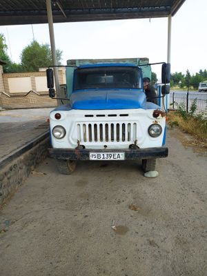 Gaz 51 sotiladi holati ideal