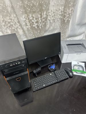 Kompyuter va printer sotiladi srochno