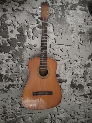 Gitara Rossiya garatiyali original