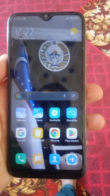 Telefon sotiladi aybi uchirgichi tushib qolgan