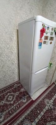 холодильник indezit