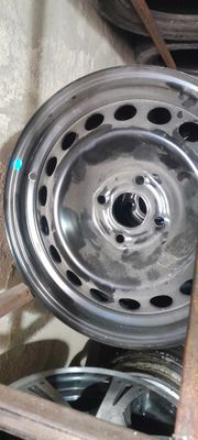 Продаётся комплект диски нов