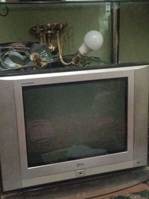 телевизор LG FLATRON.150 000 sum