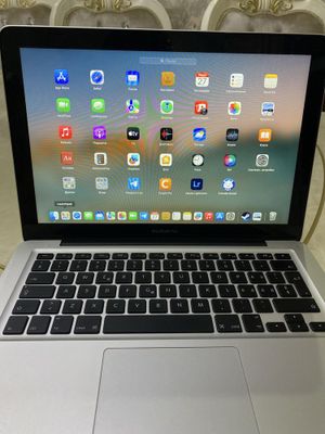 Macbook pro 2011 core i5 12GB 1TB