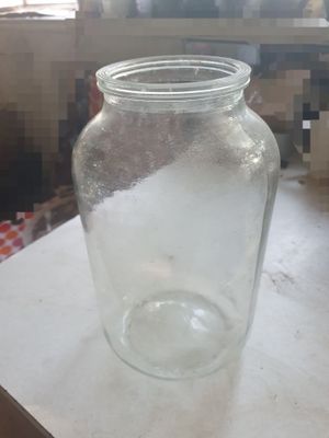 Продаются стеклянные банки 5 литровые. По 15 тыс.