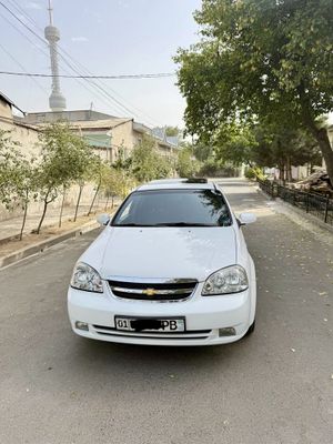 Lasetti 3 paz 2010 yil Metan gaz bor Sotilad