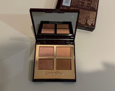 Палетка теней Charlotte Tilbury Pillow Talk