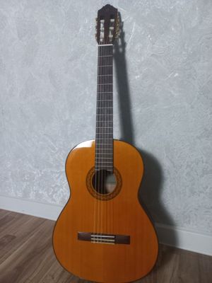 Классическая гитара Yamaha C70, отличное состояние