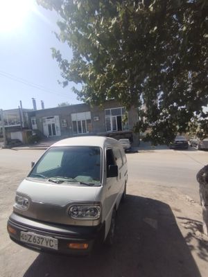 Damas van 2025 yil