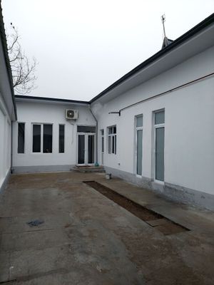 Hovli 3 sotix nazarbek postdan 6 km