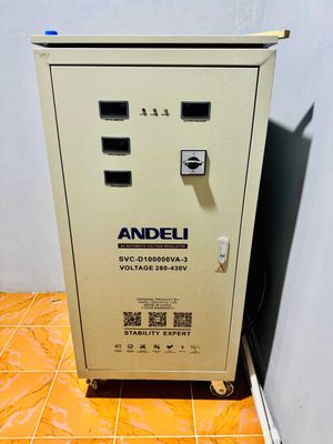 Стаблизатор напряжение " ANDELI " 100 SVC- -D100000VA-3 Voltage