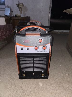 Svarka aparat sotiladi karopkada 380v xolati yangi.