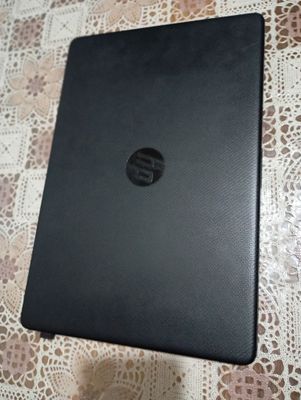 HP Laptop 15s 255 g7