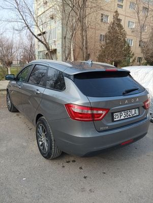 Lada vesta 1.8 xolati ideal. 2018-yil