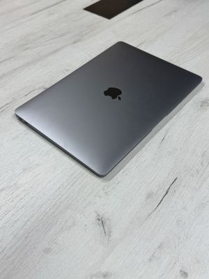 Macbook air 13,3