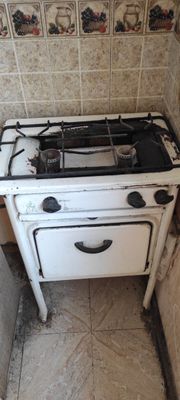 Газовая плита с духовкой б/у