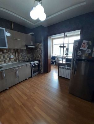Аренда квартиры Карасу 6 базарчик Ijara qorasuv 6 borozi oldida evro r