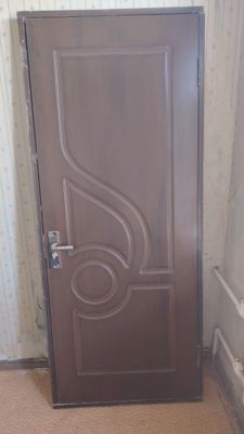 Продаю дверь за хорошую цену