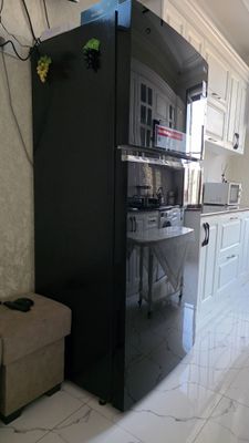 Lg xaladilnik yap yangi turibdi katta abyom