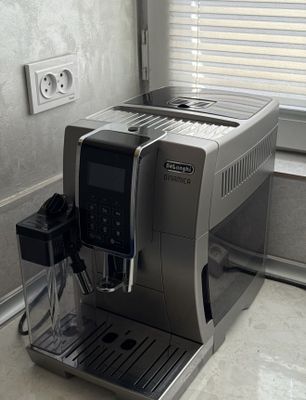 Кофемашина Delonghi, с коробкой и документами
