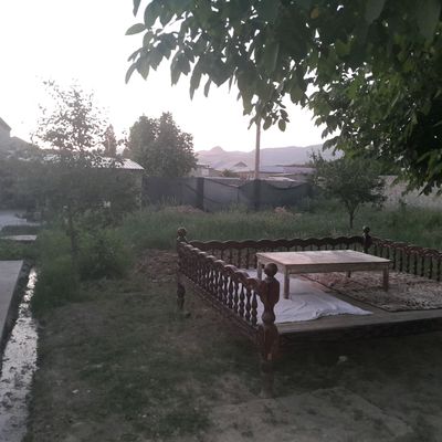 Hovli uy SOTILADI