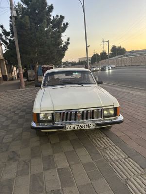 (Volga 3102) sotiladi!