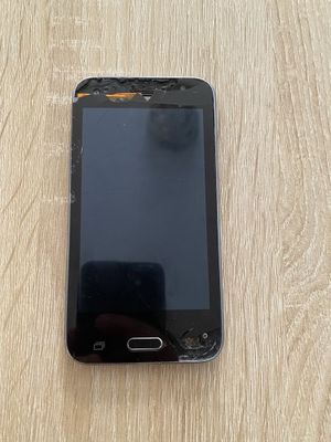 Samsung J1 2016 xivada sroshniy sotiladi