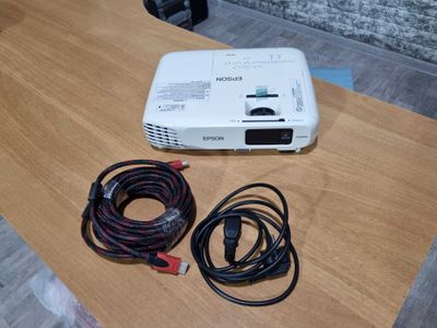 Проектор Epson EB-S18
