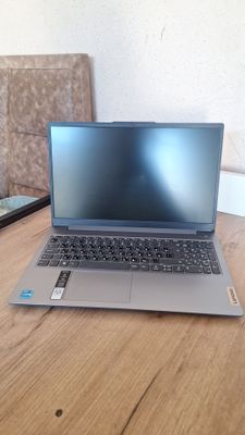 Срочно Lenovo IdeaPad Slim 3 15IRU8 ичига: Ram: 8 gb Ssd: 256 gb c