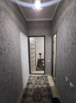 Квартирага 3 та киз койилади