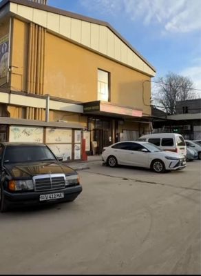 Продается свой магазин , Круг Джами базар , коммерческое помещение